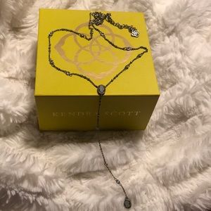 KENDRA SCOTT Claudia lariat necklace